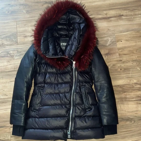 STUNNING 🤩 NICOLE BENISTI/NB SERIES PUFFER JACKET!